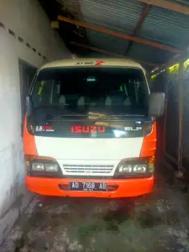 isuzu elf 2008 minibus
