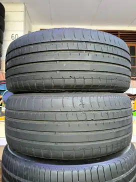 Ban Accelera PHI R 235 45 r18 2Pcs