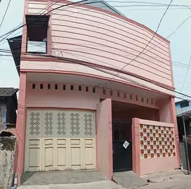 Di jual kontrakan 5 pintu dan garasi mobil