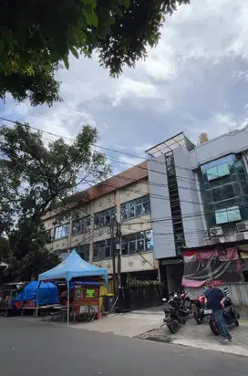 5 Ruko gandeng di Kebayoran Baru