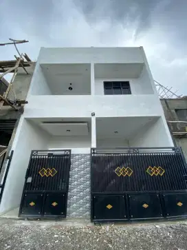 Jual Rumah 2 Lantai, Spek Bata Merah Kokoh Buah batu Bandung