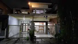 RUMAH DIJUAL PURI SURYA JAYA CLUSTER DEPAN
