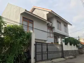 Dijual Rumah Secondary di Kebayoran Baru Jakarta Selatan