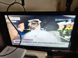 TV monitor LCD sony 24 inci