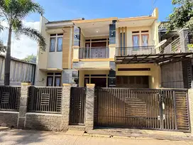 Disewakan Rumah Tinggal 2 Lantai