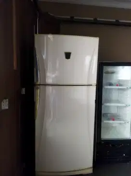 Kulkas Sharp Jumbo 2 Pintu Siap Pakai
