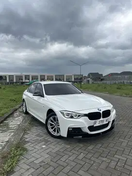 BMW F30 LCI 320i 2018 | B48 | Full M Performance