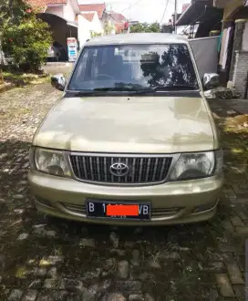 Kijang lsx 2004