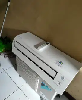 ac daikin 1 pk like new