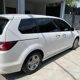 Mazda 8 CBU 2.3 AT 2013
Warna putih