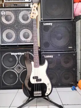 Bas Fender precision Made In JAPAN