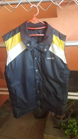 Vest rompi adidas size L fit M