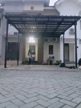 Kanopi baja ringan