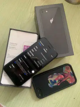 iphone 8 64GB Hitam