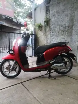 Dijual Honda Scoopy ESP 2016