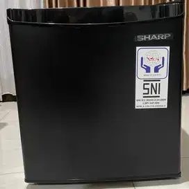 DIJUAL MURAH KULKAS BARU SHARP SJ 50MB XB