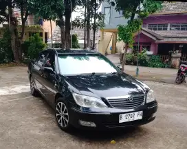 Toyota Camry G 2002 matic kinclong
