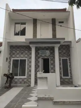Rumah baru dua lantai siap huni di sentul city bogor