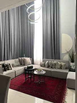 Di Jual Cepat! Rumah Mewah 3 Lantai Full Furnish Legenda Wisata