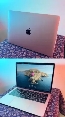 Jual Cepat MACBOOK AIR 2019
i5 8/256 (13”)