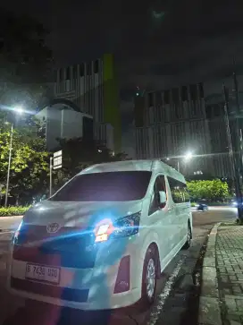 SEWA HIACE PREMIO