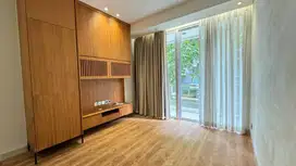 Dijual Rainbow Springs Condovilla View Danau , aromatic garden