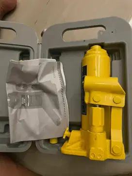 Dongkrak krisbow