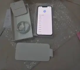 iPhone 13 midnight