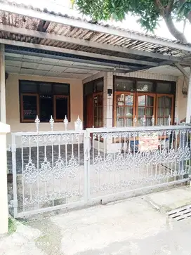 SARIJADI DEKAT JALAN UTAMA, HARGA EKONOMIS PERTAHUN