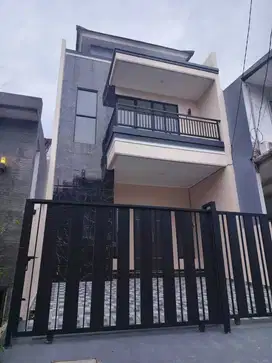 Dijual Rumah Bonus 3 Unit AC di Regency Melati Mas, Tangerang Selatan