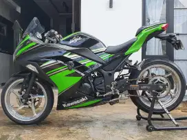 Kawasaki Ninja 250 FI Injeksi Tahun 2016 KM 6000an Like New Bisa TT
