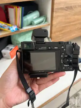 JUAL RUGI KAMERA SONY ALPHA 6000  kit 16-50MM + Sony FE 24Mm F/2.8 G