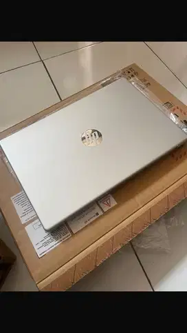 Hp netbook R3 8/512GB   open bok