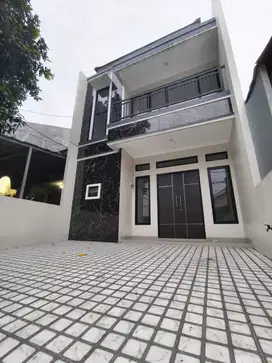 Dijual Rumah Bagus di Regency Melati Mas B, Tangerang Selatan