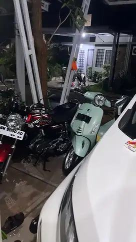 VESPA PRIMAVERA 2024 150 IGET ABS LOW KM 2000