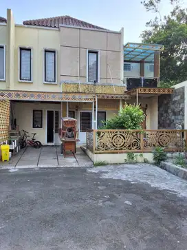 Y295 Rumah 137 m2 Jual Cepat di Cluster Ciracas Cibubur Jakarta Timur