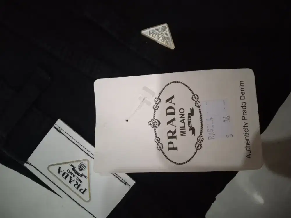 Celana jean hitam