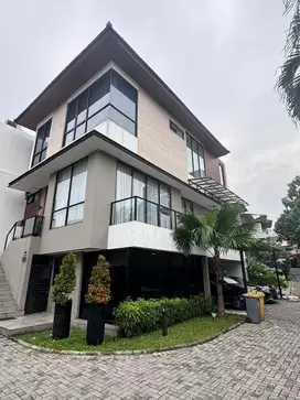 Townhouse cilandak timur ( jeruk purut) Hook dan kondisi bagus