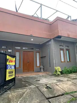 DIJUAL RUMAH + KONTRAKAN LOKASI STRATEGIS ANTI BANJIR