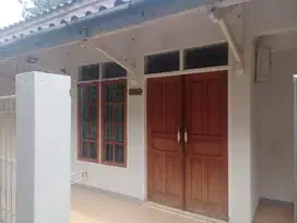 Di Kontrakan Rumah