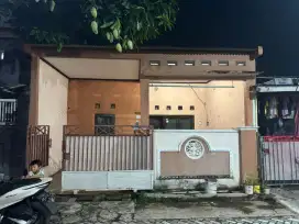 Disewakan Rumah Bebas Banjir Murah nyaman