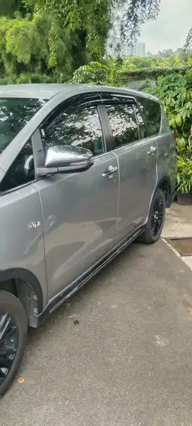 Toyota Kijang Innova 2022 Bensin