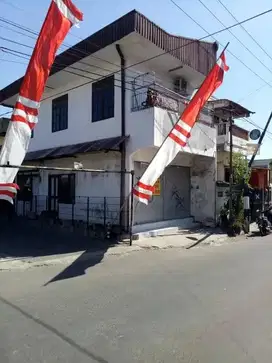 Ruko siap huni 2 lantai di komersil area dan padat penduduk