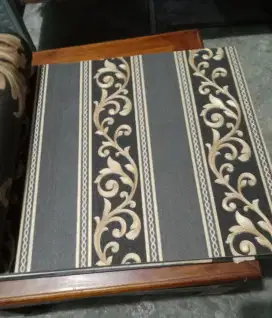 Wallpaper dinding motif timbul