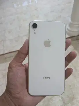 Iphone XR 64GB Resmi Ibox PA/A Mulus Fullset Bawaan