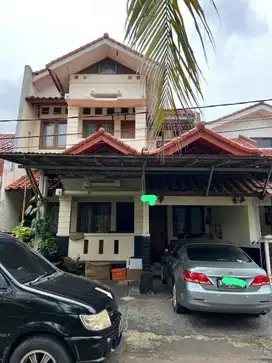 Di jual rumah di kawasan elite depok margonda