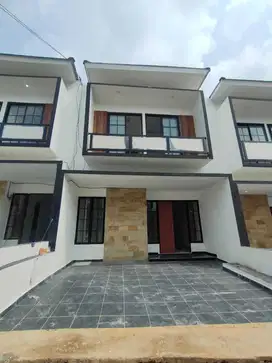 Rumah 700 jutaan ready stock KPR tanpa dp, hanya 2 menit dekat LRT
