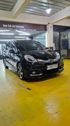 Mobilio rs matic tahun 2014 km 157rb record