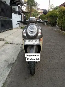 Honda scoopy fashion 2024 km 7 ribu