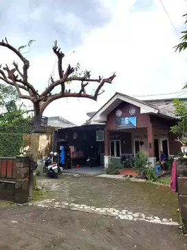 Rumah Adem Dalam Ringroad di Banyuraden